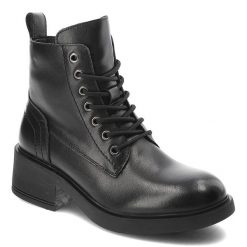 Czarne Botki Cambell Ocieplane Buty Damskie Na Obcasie. Czarne botki Cambell, bez wzorów, ze skóry, bez obcasa, na obcasie, bez zapięcia. Za 259.00 zł.