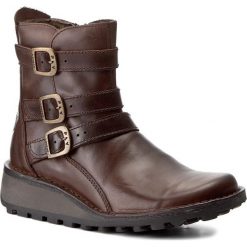 Botki FLY LONDON - Myso P210847001 Dk Brown. Brązowe botki Fly London, z aplikacjami, z materiału, bez obcasa, na obcasie, bez zapięcia. W wyprzedaży za 349.00 zł.