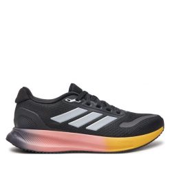 Buty do biegania adidas. Czarne obuwie sportowe Adidas, bez zapięcia, do biegania. Za 949.99 zł.