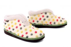 MANITU 340010-81 offwhite, kapcie damskie. Brązowe obuwie domowe Manitu, bez wzorów, bez zapięcia. Za 199.90 zł.