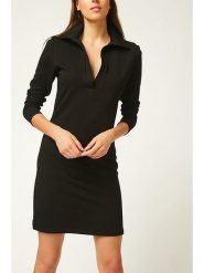 Milan Kiss Sukienka w kolorze czarnym rozmiar: XL. Czarne sukienki Milan Kiss, na co dzień, xl, bez wzorów, bez kołnierzyka, bez ramiączek, mini, proste. Za 152.99 zł.