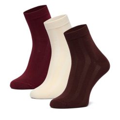 Skarpety krótkie Nine West. Czerwone skarpety Nine West, bez wzorów. Za 29.99 zł.