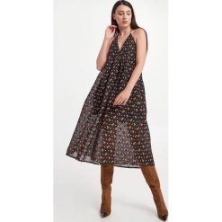 Sukienka Kada CUSTOMMADE. Sukienki Custommade, s, bez wzorów, bez kołnierzyka, bez ramiączek. W wyprzedaży za 938.07 zł.