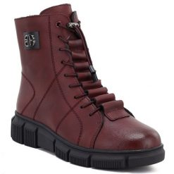 Skórzane botki damskie na platformie bordowe eVento 26BT17-609. Czerwone botki eVento, bez wzorów, ze skóry, bez obcasa, na koturnie, bez zapięcia. Za 209.99 zł.