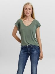 Vero Moda Koszulka "Filli" w kolorze zielonym rozmiar: M. Zielone bluzki Vero Moda, m, bez wzorów, bez kołnierzyka, bez ramiączek. Za 69.99 zł.