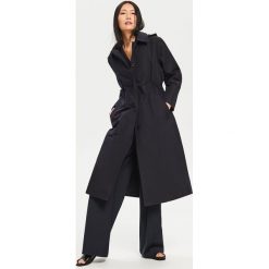Elegancki trencz - Granatowy. Niebieskie płaszcze Reserved, l, bez wzorów, bez kaptura. Za 599.99 zł.