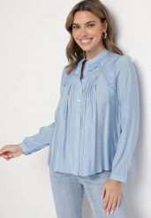 Jasnoniebieska Koszula z Ozdobnym Haftem Nanania. Niebieskie koszule Born2be, l, bez wzorów, z jeansu, eleganckie, bez kołnierzyka, bez ramiączek. Za 129.99 zł.