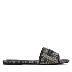 Klapki Furla. Czarne klapki Furla, bez wzorów, bez obcasa. Za 869.99 zł.