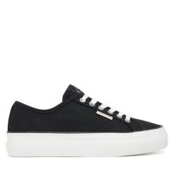 Tenisówki Calvin Klein Jeans. Czarne trampki Calvin Klein Jeans, bez wzorów, z jeansu, bez zapięcia. Za 349.99 zł.