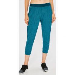 Under Armour - Spodnie Balance. Zielone legginsy Under Armour, m, bez wzorów, z dzianiny, z obniżonym stanem. W wyprzedaży za 159.90 zł.