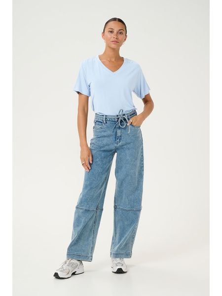 Kaffe Koszulka w kolorze błękitnym rozmiar: S. Niebieskie bluzki Kaffe, s, bez wzorów, z wiskozy, klasyczne, bez kołnierzyka, bez ramiączek. Za 56.66 zł.