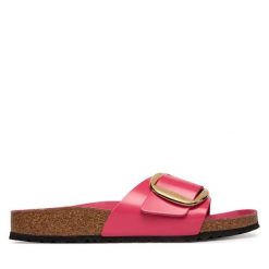 Klapki Birkenstock. Czerwone klapki Birkenstock, bez wzorów, bez obcasa. Za 599.99 zł.
