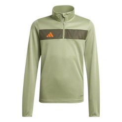 Bluza sportowa Adidas Tiro 25 Essentials junior zielona. Zielone bluzy Adidas, bez wzorów, z materiału, bez kaptura. Za 154.60 zł.