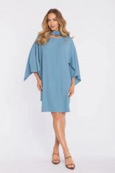 Elegancka trapezowa sukienka oversize błękit. Niebieskie sukienki MOE, na co dzień, s, bez wzorów, z materiału, eleganckie, bez kołnierzyka, bez ramiączek, oversize. Za 349.00 zł.