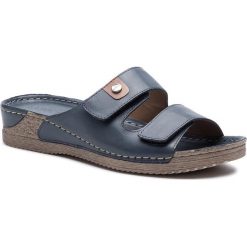 Klapki LASOCKI ARC-2128-06. Białe klapki Lasocki, bez wzorów, ze skóry, bez obcasa. Za 119.99 zł.