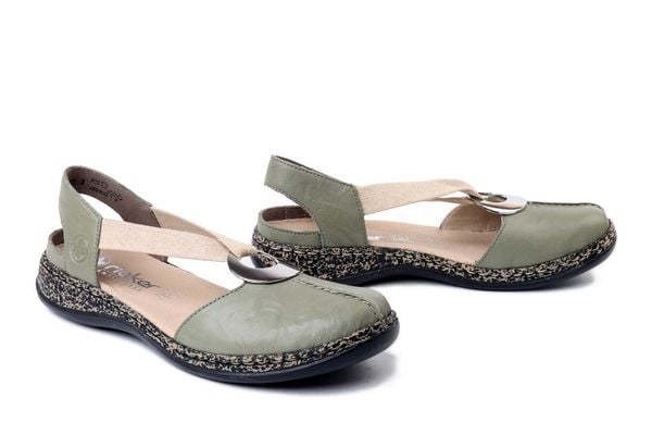 RIEKER 46361-52 green, sandały damskie. Zielone sandały Rieker, bez wzorów, z gumy, bez obcasa, bez zapięcia. Za 296.91 zł.