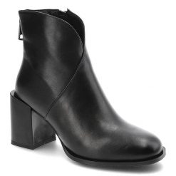 Czarne Botki Filippo Eleganckie Buty Na Obcasie. Czarne botki Filippo, bez wzorów, ze skóry ekologicznej, za kostkę, bez obcasa, na obcasie, bez zapięcia. Za 209.00 zł.
