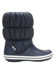 Crocs Botki zimowe w kolorze granatowym rozmiar: 34/35. Niebieskie botki Crocs, na zimę, bez wzorów, z materiału, bez obcasa, bez zapięcia. Za 169.45 zł.