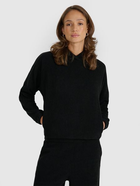 4F Bluza dresowa nierozpinana z kapturem damska - czarna M. Czarne bluzy 4f, m, bez wzorów, z dresówki, z kapturem. Za 159.99 zł.