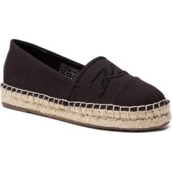 Espadryle KARL LAGERFELD - KL80101 Black Canvas. Czarne espadryle KARL LAGERFELD, bez wzorów, z materiału, bez obcasa, na płaskiej podeszwie, bez zapięcia. W wyprzedaży za 389.00 zł.