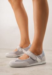 Szare Tenisówki Typu Sneakeriny Ozdobione Napisem Emirinne. Szare trampki Renee, bez wzorów, bez zapięcia. Za 89.99 zł.