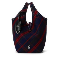 Torebka Polo Ralph Lauren. Torebki klasyczne Polo Ralph Lauren, bez wzorów, bez dodatków. Za 2,699.00 zł.
