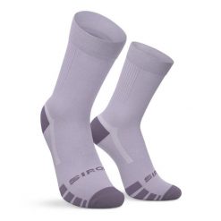 Skarpetki gravel Kolarstwo Siroko GS1 Lilac. Fioletowe skarpety SIROKO, bez wzorów, z tkaniny. Za 71.00 zł.