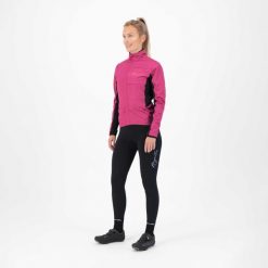 Softshelowa kurtka rowerowa damska Rogelli BARRIER. Czarne kurtki sportowe Rogelli, l, bez wzorów, z softshellu, bez kaptura, rowerowe. Za 507.50 zł.