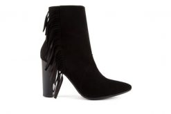 Botki Bayla-128 2005 147 Zamsz Czarny, Skóra naturalna - 38. Czarne botki Bayla, bez wzorów, ze skóry, bez obcasa, na obcasie, bez zapięcia. W wyprzedaży za 89.10 zł.