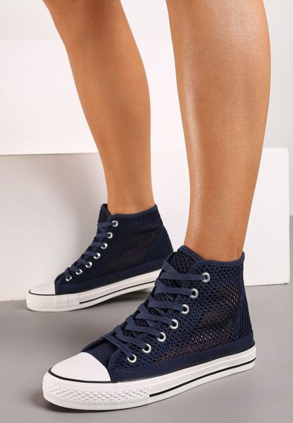 Granatowe Trampki z Wysoką Cholewką Ozdobione Perforacją Velagia. Niebieskie trampki Born2be, bez wzorów, z dresówki, przed kolano, bez zapięcia. Za 19.99 zł.