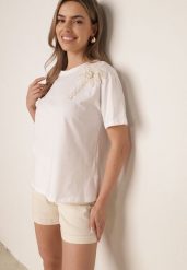 Biały Bawełniany T-shirt z Ozdobną Aplikacją z Perełek i Cyrkonii Haidea. Białe t-shirty Born2be, l, z aplikacjami, z bawełny, bez kołnierzyka, bez ramiączek. Za 49.99 zł.