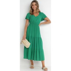 Zielona Sukienka z Wiskozy o Rozkloszowanym Kroju Folky. Zielone sukienki Born2be, na co dzień, l, bez wzorów, z wiskozy, eleganckie, bez kołnierzyka, bez ramiączek, midi, rozkloszowane. Za 54.99 zł.