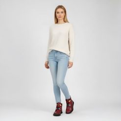 Trzewiki damskie Armodo, na płaskiej podeszwie z ociepleniem i zapinane na zamek, bordowe, 2352. Czerwone botki Armodo, bez wzorów, ze skóry, bez obcasa, na płaskiej podeszwie, bez zapięcia. Za 348.99 zł.