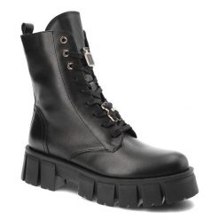 Czarne Botki CheBello Modne Skórzane Buty Damskie. Czarne botki CheBello, na jesień, bez wzorów, ze skóry, bez obcasa, bez zapięcia. Za 469.00 zł.