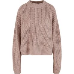 Damski sweter oversize Urban Classics Wide Basic. Czerwone swetry Urban Classics, na zimę, bez wzorów, bez ramiączek. Za 191.00 zł.