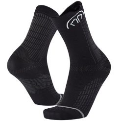Skarpety do biegania dla doroslych Sidas Run Anatomic Crew wysokosc goleni. Czarne skarpety SIDAS, bez wzorów, z elastanu. Za 83.00 zł.