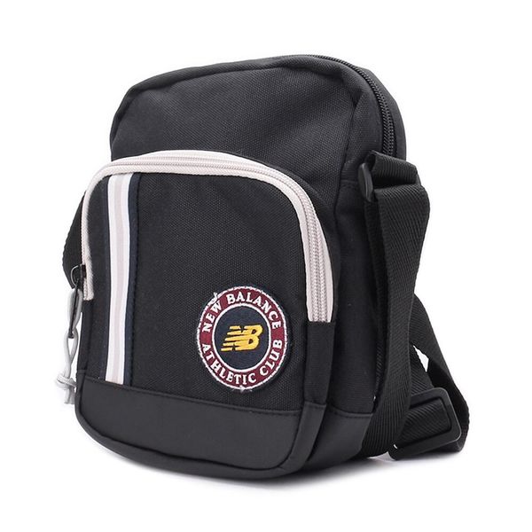New Balance Sportowa Saszetka Athletic. Czarne torby na ramię New Balance, bez wzorów, eleganckie, bez dodatków. Za 47.50 zł.