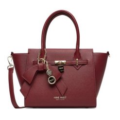 Torebka Nine West. Czerwone torebki klasyczne Nine West, bez wzorów, bez dodatków. Za 349.99 zł.