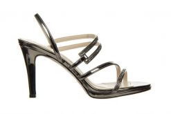 Sandały Bayla-187 587-1123 Platinum 187116, Czarny, Skóra ekologiczna - 38. Czarne sandały Bayla, bez wzorów, z lakierowanej skóry, biznesowe, bez obcasa, bez zapięcia. W wyprzedaży za 116.10 zł.