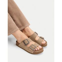 Klapki G-Star. Brązowe klapki G-Star, bez wzorów, bez obcasa. Za 179.99 zł.
