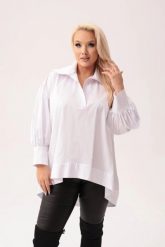Biała bawełniana oversize'owa koszula Martina PLUS SIZE XXL. Białe koszule Moda Size Plus Iwanek, plus size, bez wzorów, z bawełny, eleganckie, z asymetrycznym kołnierzem, plus size, bez ramiączek. Za 259.90 zł.