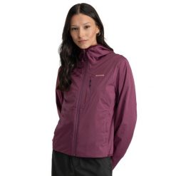 Damska przeciwdeszczowa kurtka trekkingowa Siroko Velora Purple. Fioletowe kurtki sportowe SIROKO, na zimę, bez wzorów, z kapturem, trekkingowe. Za 339.00 zł.