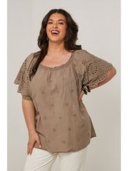 Curvy Lady Bluzka w kolorze jasnobrązowym rozmiar: 48/50. Brązowe bluzki Curvy Lady, bez wzorów, klasyczne, bez kołnierzyka, bez ramiączek. Za 123.53 zł.
