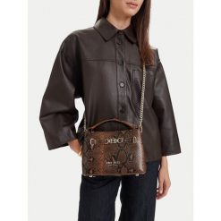 Torebka Nine West. Brązowe torebki klasyczne Nine West, bez wzorów, bez dodatków. Za 229.99 zł.