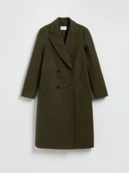 Dwurzędowy płaszcz - ciemnozielony. Zielone płaszcze Reserved, l, bez wzorów, z tkaniny, bez kaptura. Za 199.99 zł.