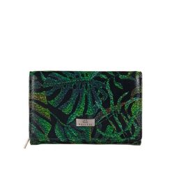 Portfel damski z suwakiem BajuBaj ze skóry naturalnej – styl i funkcjonalność PD1225cs161 RFID. Zielone portfele bez wzorów, ze skóry. Za 170.00 zł.
