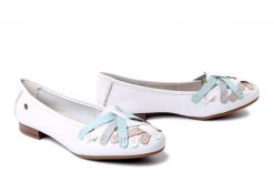 MACIEJKA P7542-11/00-0 biały, baleriny damskie. Białe baleriny Maciejka, bez wzorów, z polaru, bez obcasa. Za 178.42 zł.