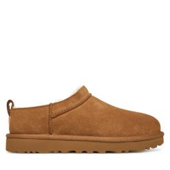 Śniegowce Ugg. Brązowe trapery i śniegowce UGG. Za 679.99 zł.