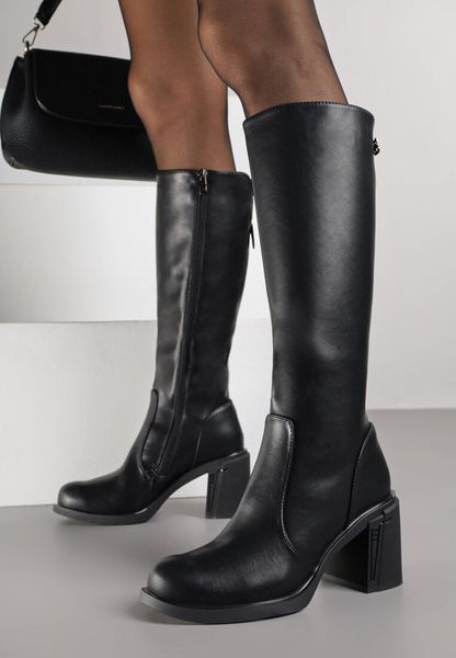 Czarne Skórzane Kozaki VICES na Obcasie z Ozdobnymi Paseczkami Vidare. Czarne kozaki Born2be, z jeansu, bez obcasa, na obcasie, bez zapięcia. Za 299.99 zł.