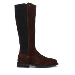 Kozaki Tommy Hilfiger. Brązowe kozaki TOMMY HILFIGER, bez obcasa, bez zapięcia. Za 849.99 zł.